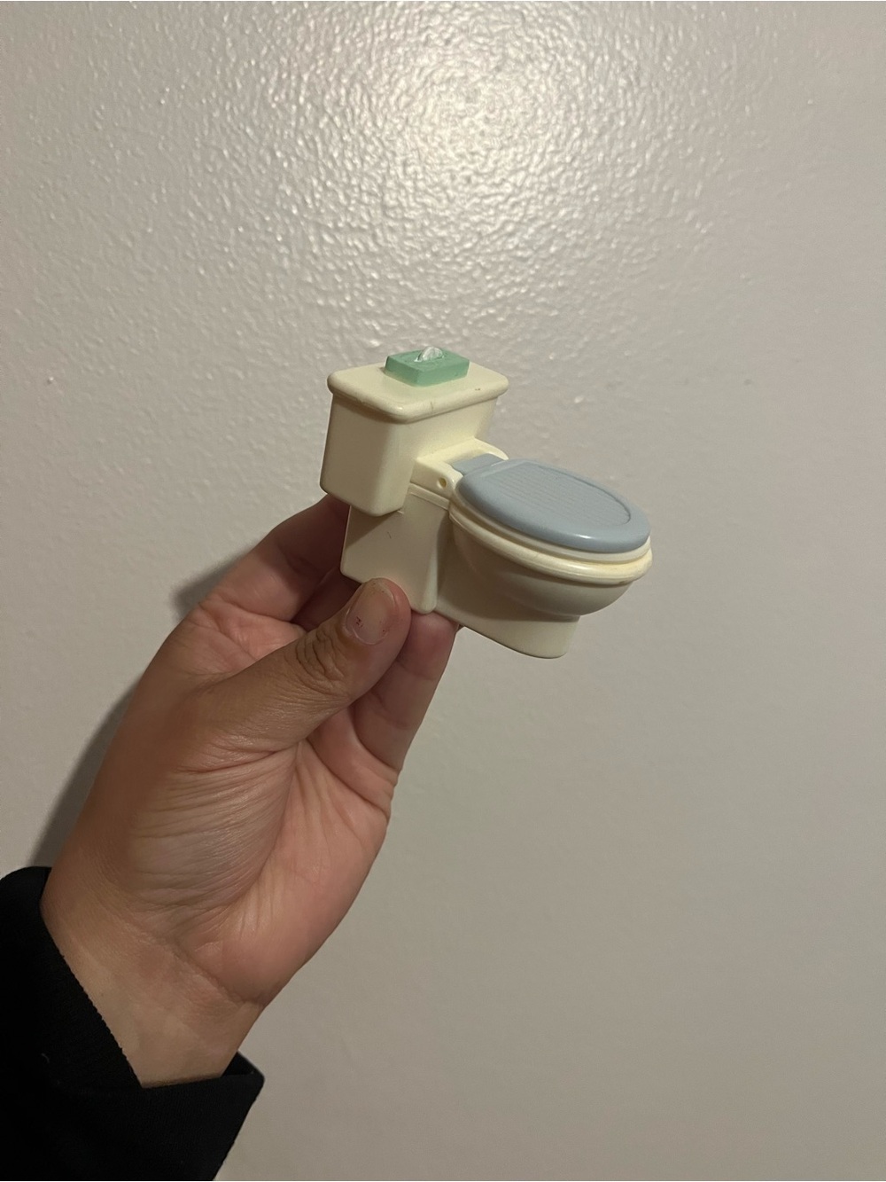 Fischer Price Loving Family dollhouse plastic toilet